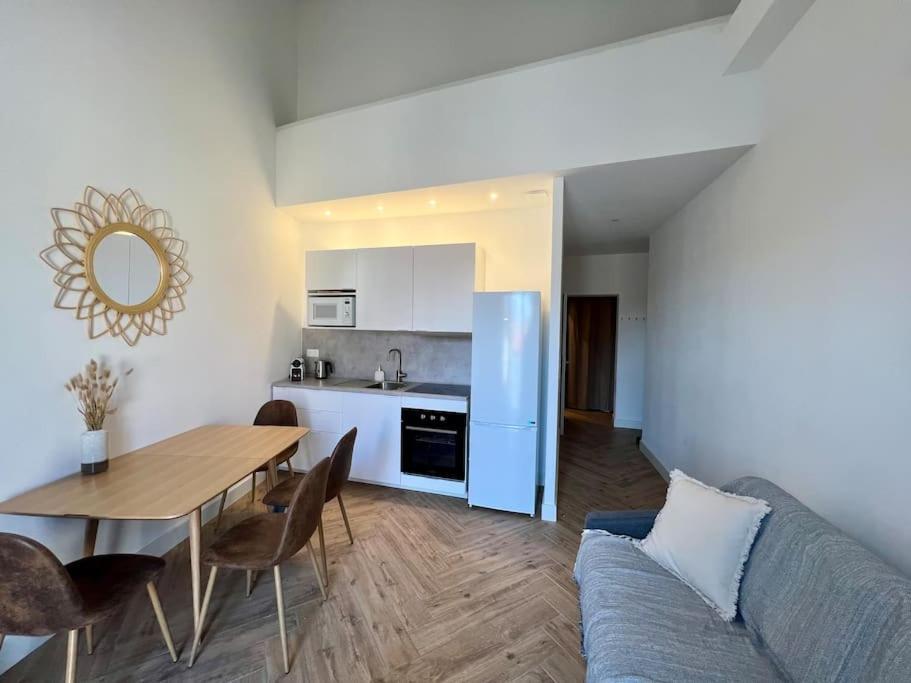 Soho - Le Corner Montpellier Apartment ภายนอก รูปภาพ